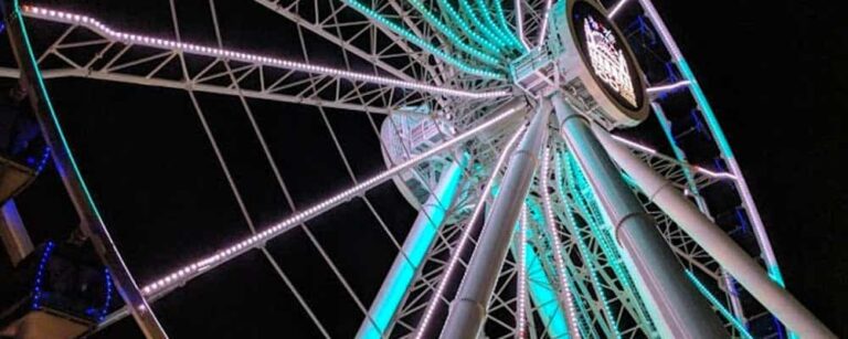 Things To Do In Chicago – The Centennial Wheel at Navy Pier At Night and Salsa Dancing!